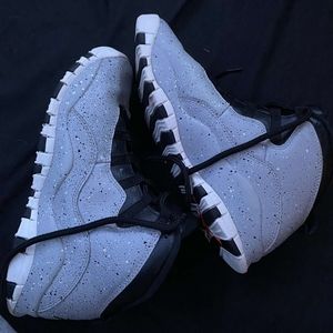 AIR JORDAN 10 CEMENT